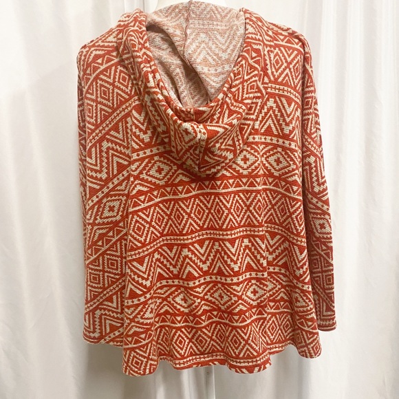 Tea & Rose Anthropologie Rust Aztec Hooded Cape - Picture 5 of 7